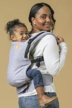 Tula Free To Grow - Draagzak Baby - Linen Rain - Ergonomisch Vanaf Geboorte 8 Tula Free To Grow - Draagzak Baby - Linen Rain - Ergonomisch Vanaf Geboorte -Maxi-Cosi Winkel 800x1200 141