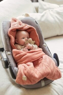 Jollein Voetenzak Voor Autostoel & Kinderwagen - Spring Knit - Rosewood -Maxi-Cosi Winkel 800x1200 85