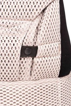 Dooky Ergonomische Draagzak Urban Comfort Beige Desert -Maxi-Cosi Winkel 801x1200 16