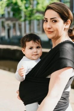 Baby Garden Draagdoek Zwart - Ergonomisch - Original - Gratis Slabbetje -Maxi-Cosi Winkel 801x1200 30