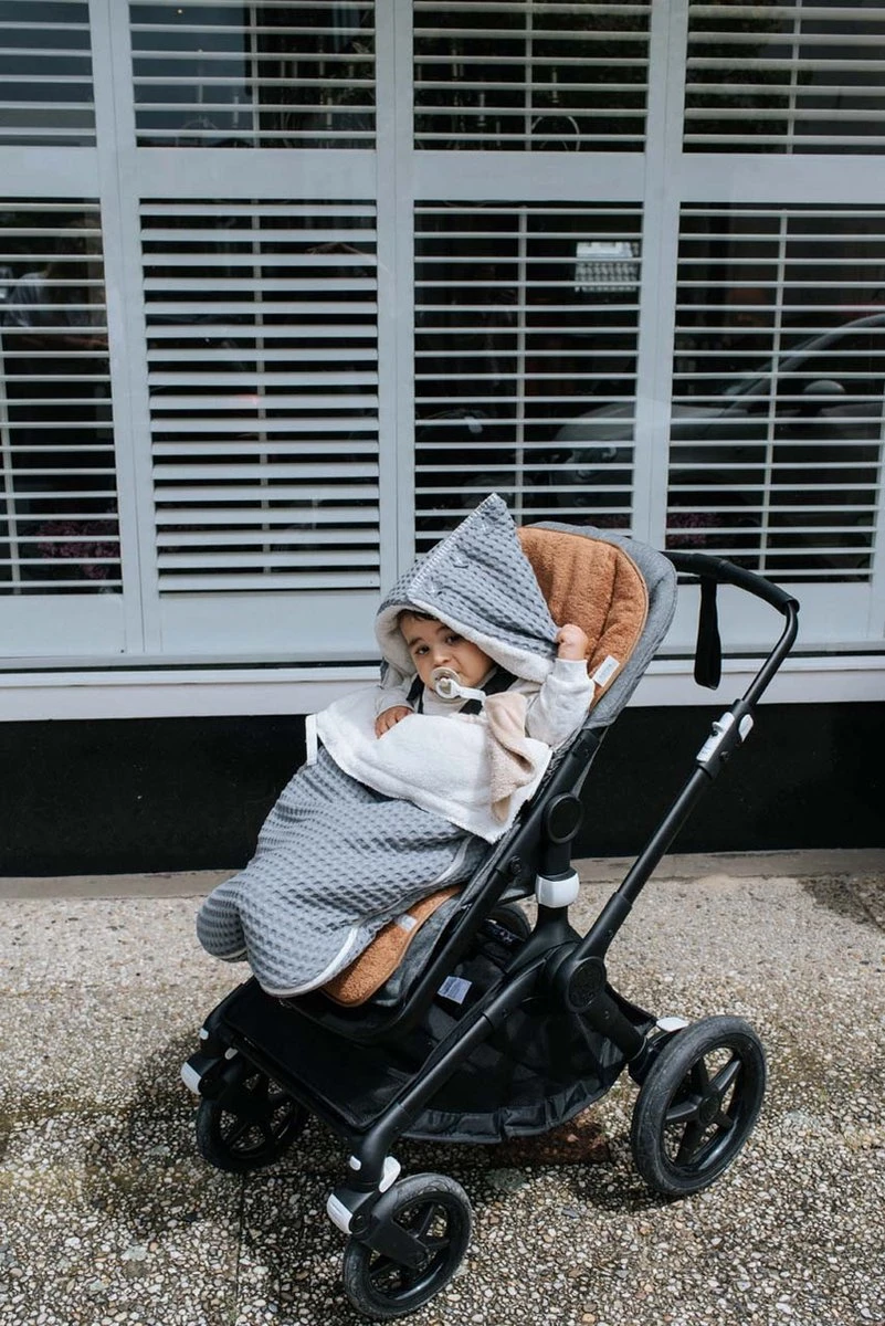 Koeka Oslo Voetenzak Voor Buggy - Wafelstof Met Teddy - Grijs 2 Koeka Oslo Voetenzak Voor Buggy - Wafelstof Met Teddy - Grijs - Image 2