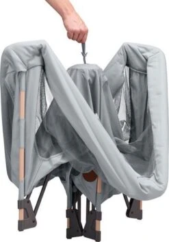 Maxi-Cosi Swift 3-in-1 Campingbedje - Beyond Grey -Maxi-Cosi Winkel 837x1200 3