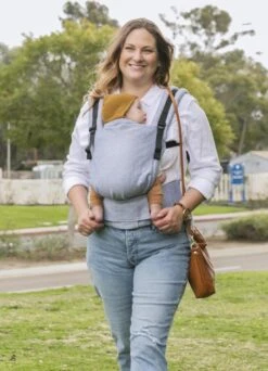 Tula Free To Grow - Draagzak Baby - Linen Rain - Ergonomisch Vanaf Geboorte 7 Tula Free To Grow - Draagzak Baby - Linen Rain - Ergonomisch Vanaf Geboorte -Maxi-Cosi Winkel 866x1200 4