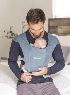 Ergobaby Embrace Draagzak Baby - Oxford Blue -Maxi-Cosi Winkel 882x1200 1