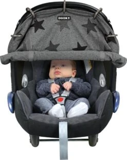 Dooky Universal Cover Zonnescherm Kinderwagen - Grey Stars 20 Dooky Universal Cover Zonnescherm Kinderwagen - Grey Stars -Maxi-Cosi Winkel 950x1200