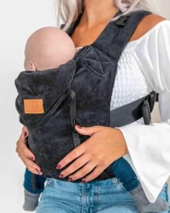 ByKay - Draagzak - Click Carrier Classic - Ribbed Velvet Smoky Black 8 ByKay - Draagzak - Click Carrier Classic - Ribbed Velvet Smoky Black -Maxi-Cosi Winkel 960x1200 24